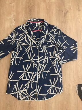 100% silk Eloise Navy Blue and Cream Button-Up Printed Top